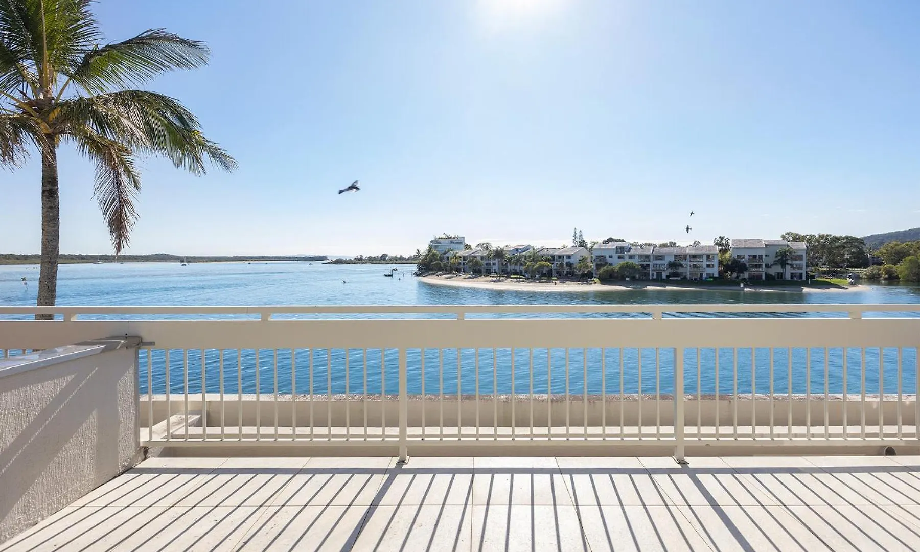 Apartment Bellavista 3 Riverfront With Beach Noosaville