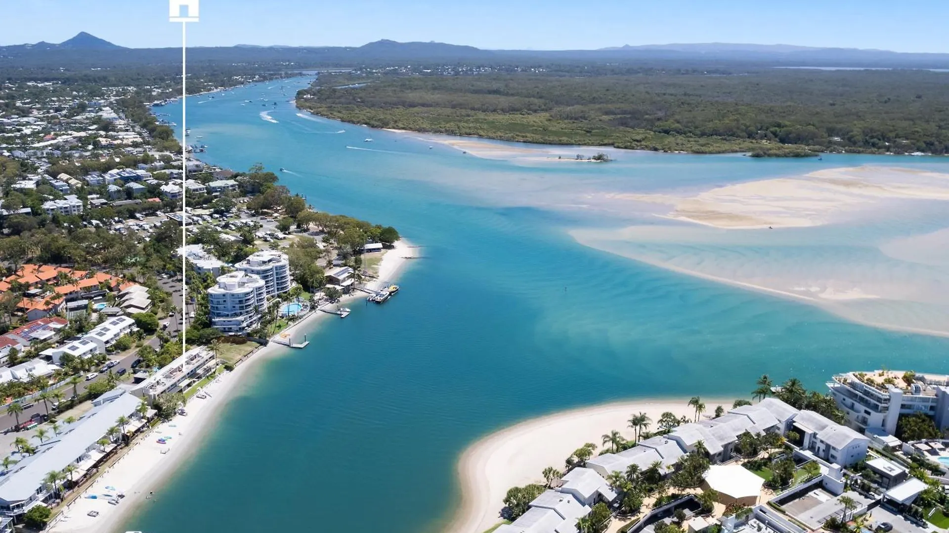 Bellavista 3 Riverfront With Beach Noosaville 0*,  Australia